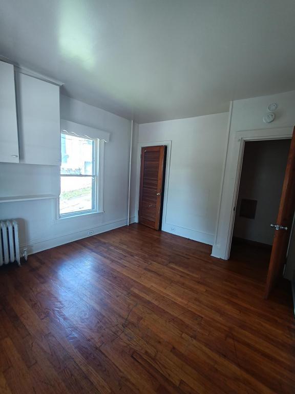 Building Photo - 109 Guy Park, 1L