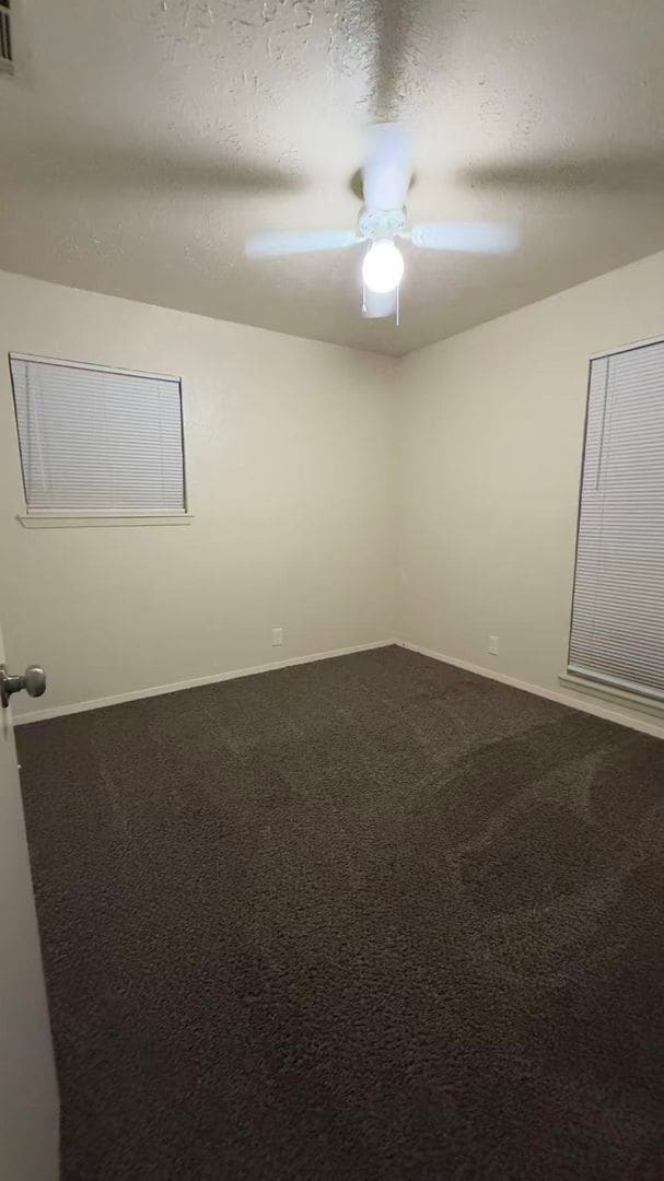 Photo - Beautiful 3 Bedroom 1.5 Bathroom in Plano! House
