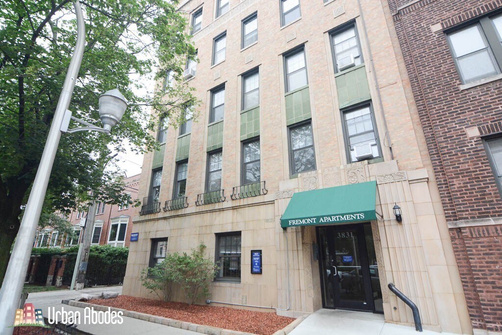 Primary Photo - 3835 N Fremont St