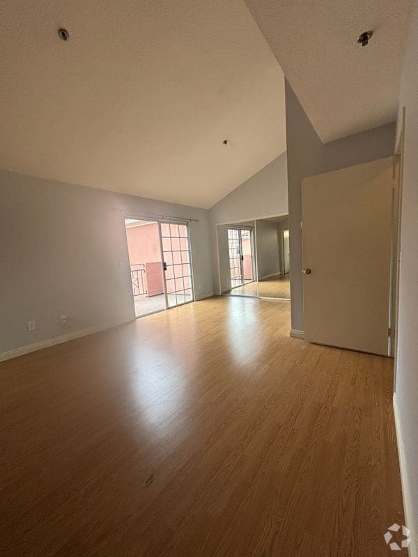 Building Photo - 409 Utica Avenue