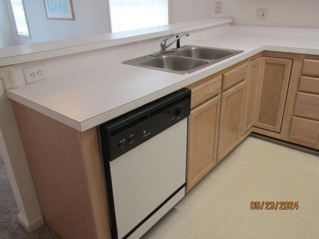 Building Photo - 619 Tupelo Ln