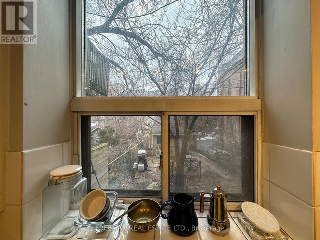 Building Photo - 234 Indian Grove