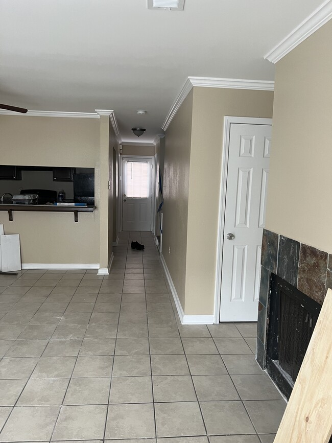 Foto del edificio - 1819 Southpointe Dr