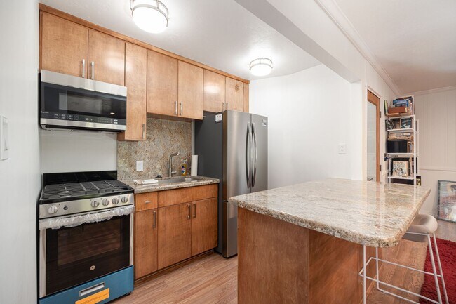 Foto del edificio - Rarely available gem now available in Bankers Hill - 1bed/1bath!