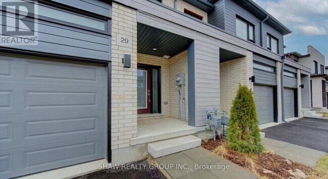 Building Photo - 29 Oak Frst Cmn