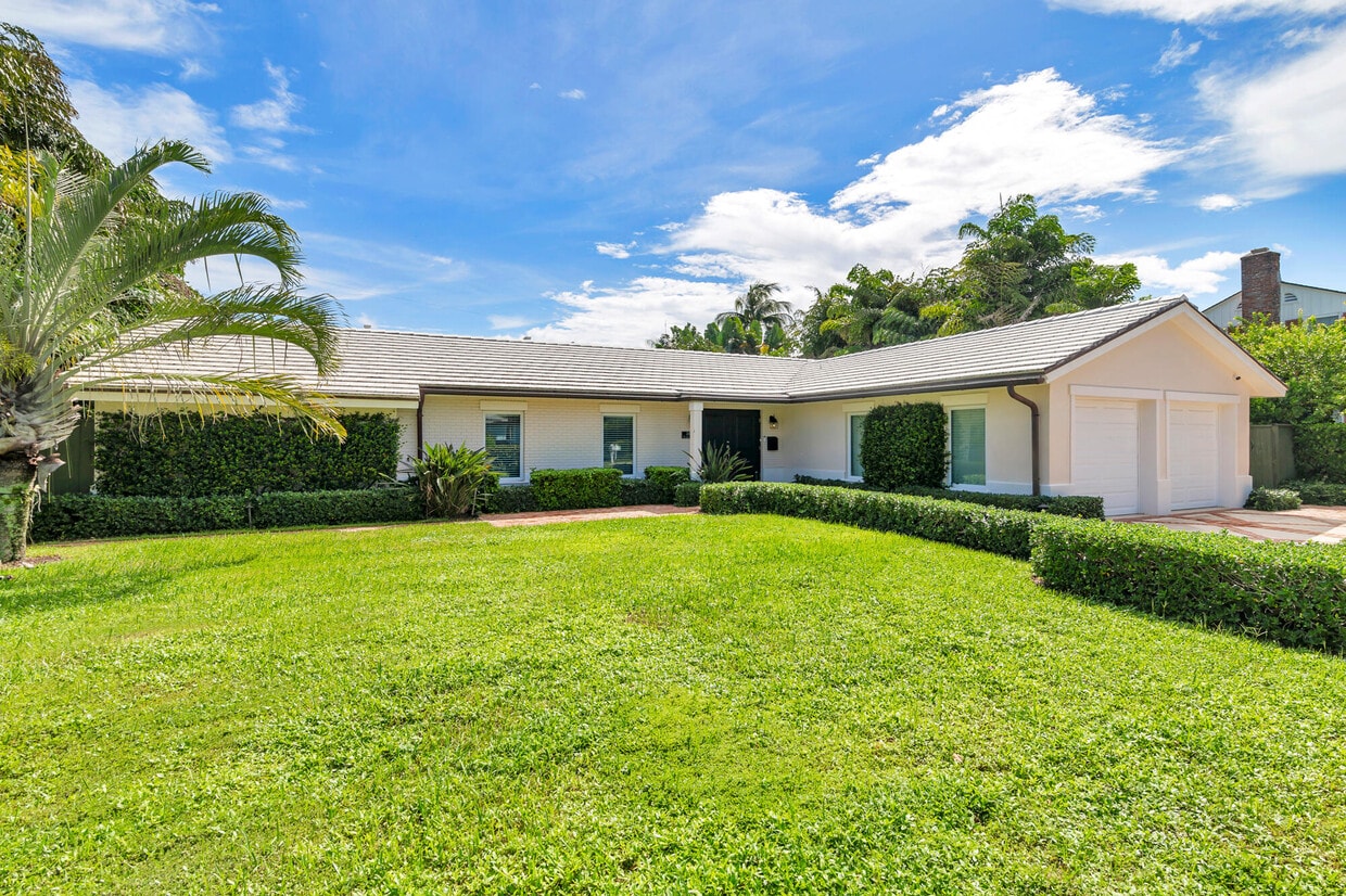 Foto principal - 210 Ellamar Rd