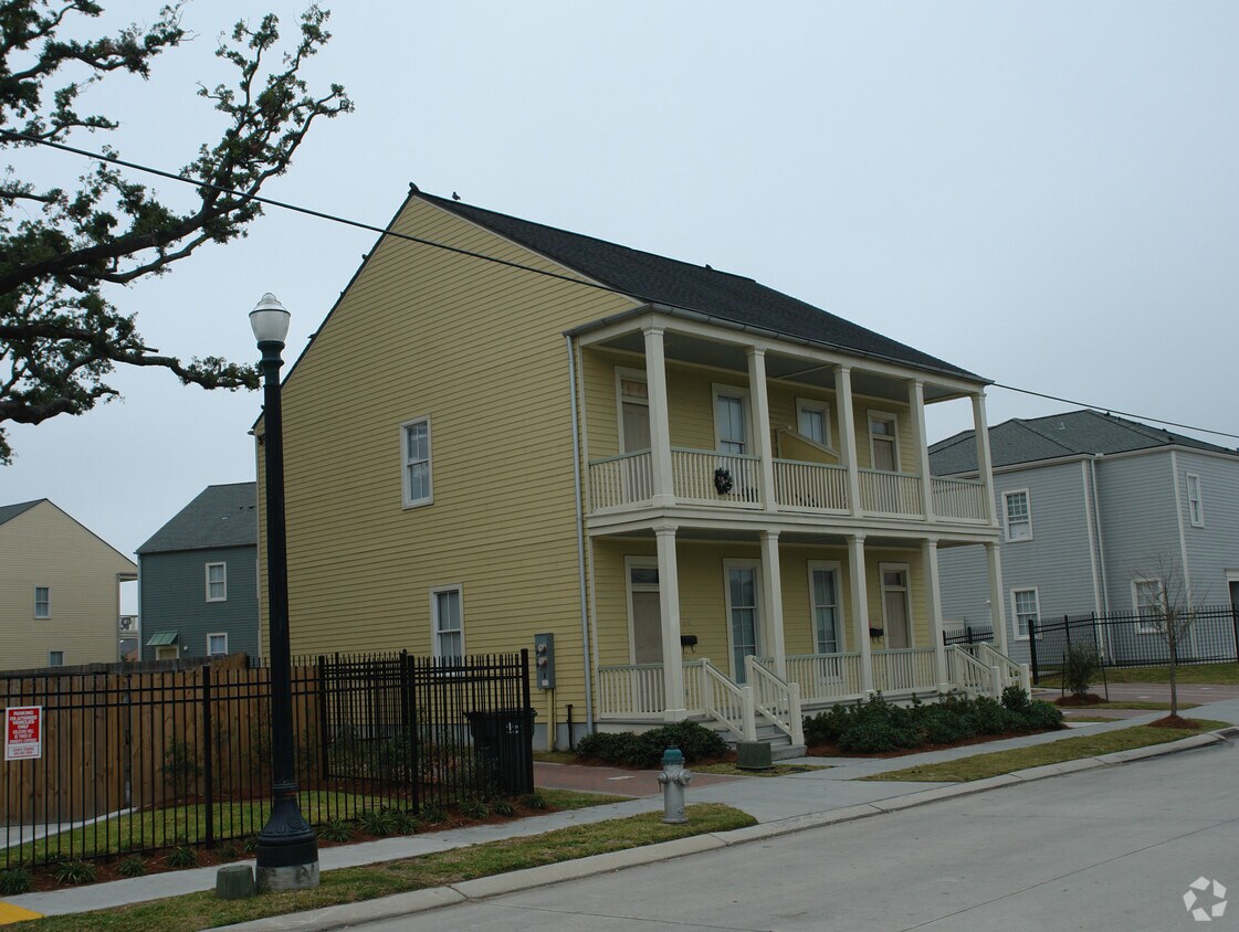 630 Felicity St, New Orleans, LA 70130 Apartments in New Orleans, LA