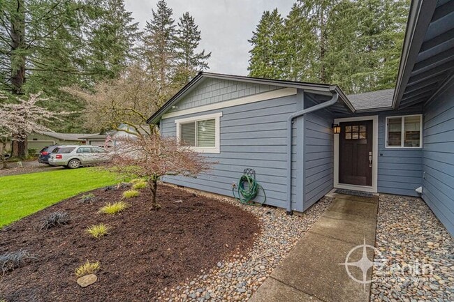 Building Photo - 812 NE 130th Ct