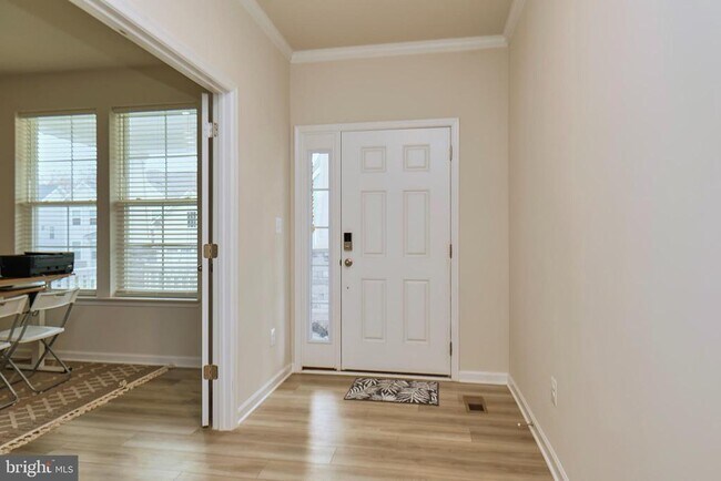 Building Photo - 1006 Shenandoah View Pkwy