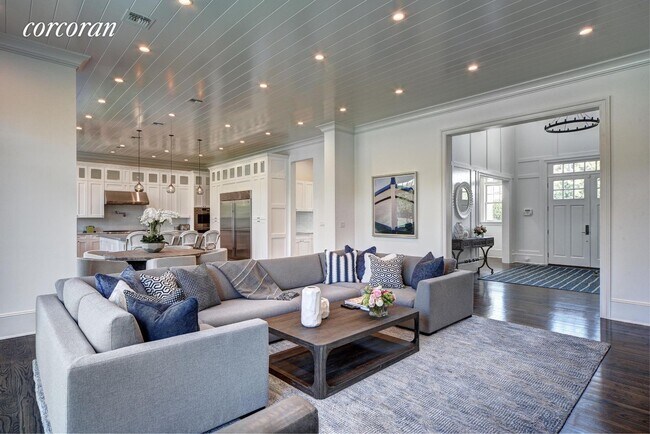 Foto del edificio - 114 Lockwood Ave