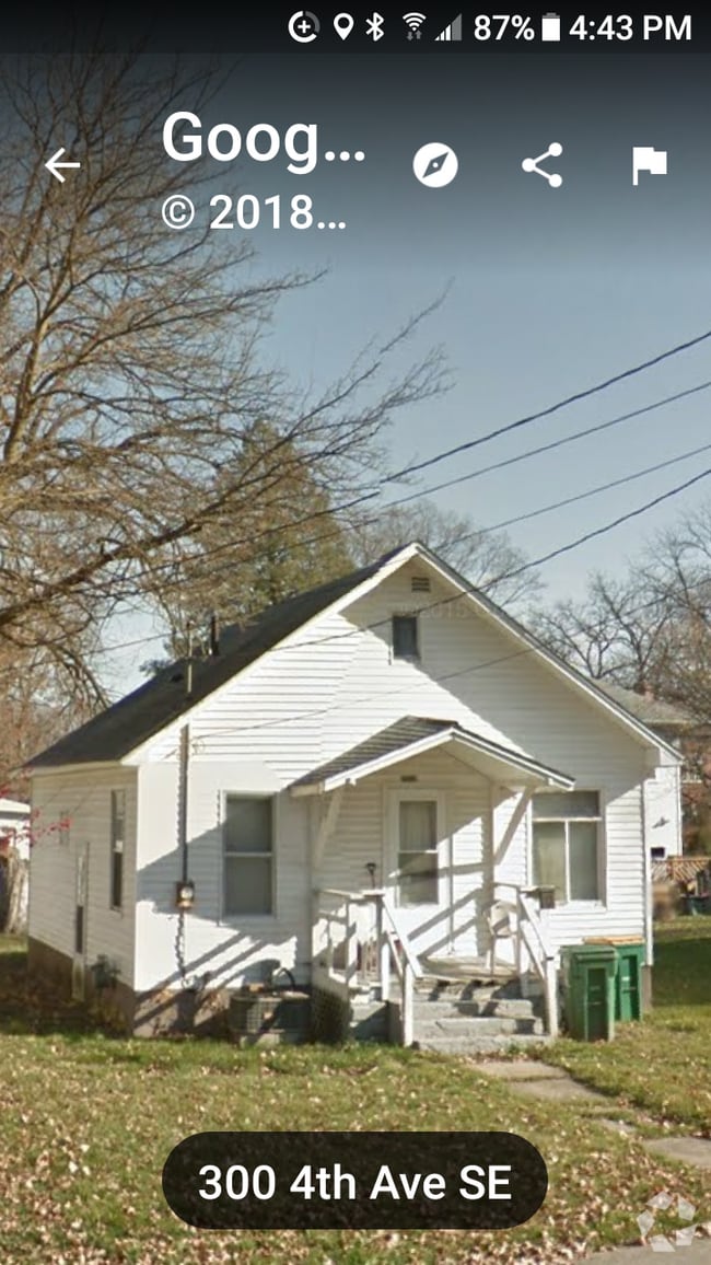 Building Photo - 302 4th Ave SE
