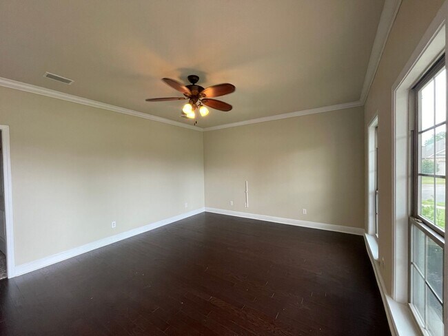 Foto del edificio - Old Field Subdivision Across from Pond!