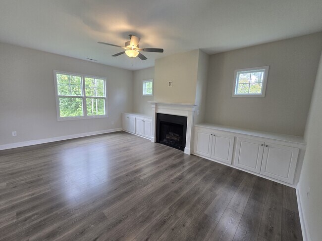 Building Photo - 463 Jackson Pond Dr