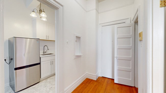 Foto del edificio - 3097 Washington St