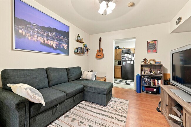 Foto del edificio - 620 Catharine St