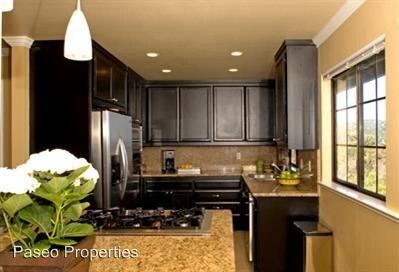 Building Photo - 5 br, 3.5 bath House - 368 Clorinda Ave