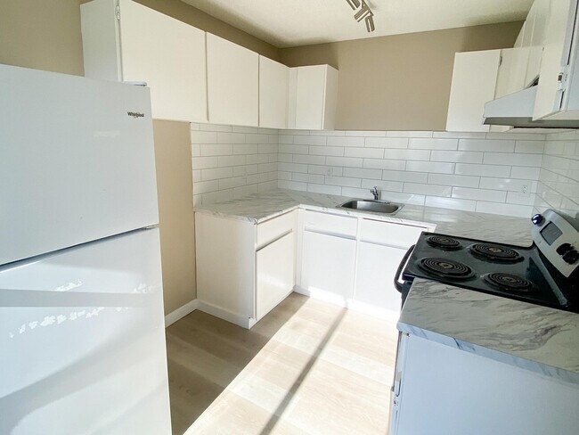 Photo du bâtiment - University Valley Apartments I & II