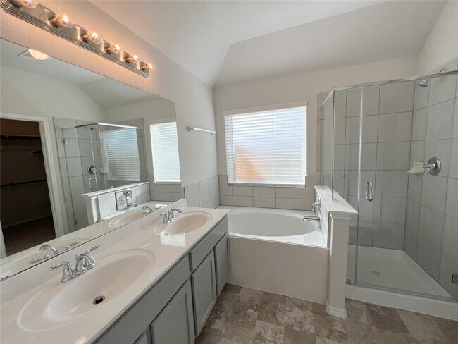 Foto del edificio - 3210 Aster Mdw Wy