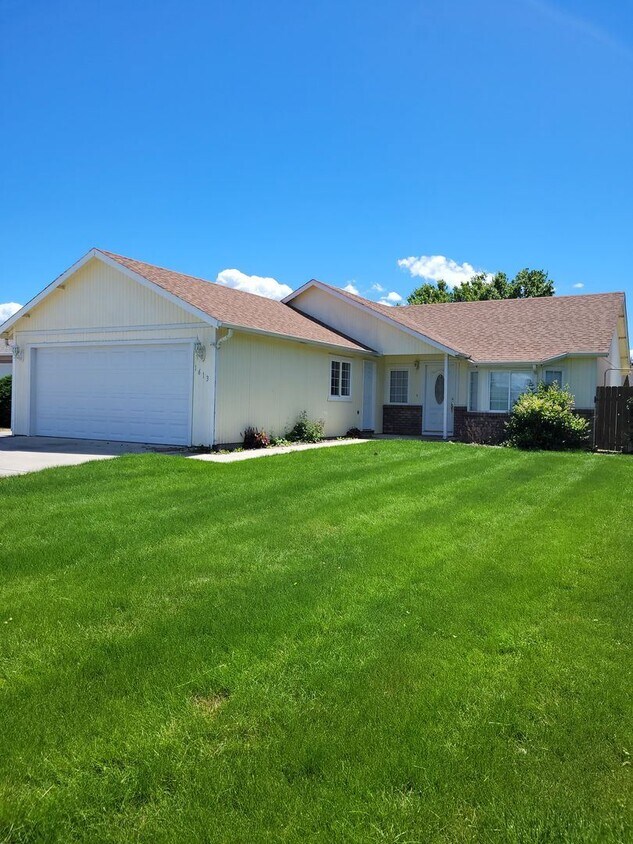 Primary Photo - 3 br, 2 bath House - 1613 Pirate Lane NE