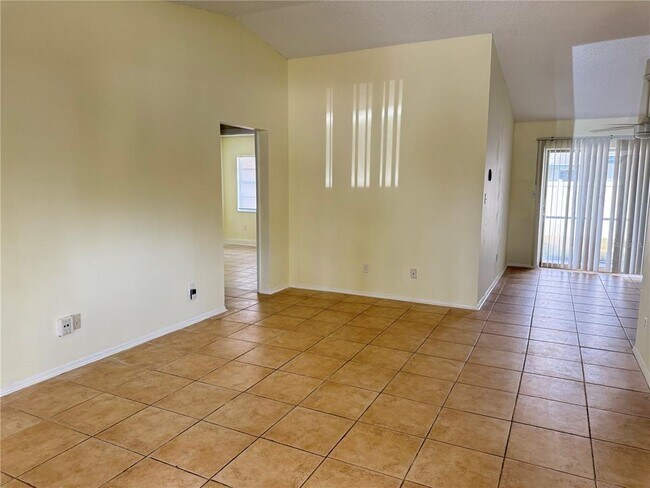 Foto del edificio - 3143 Stonecastle Rd