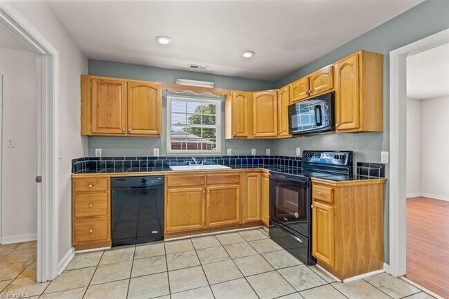 Foto del edificio - 1720 Gavin Dr