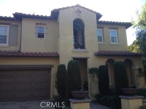 Building Photo - 18 Via Armilla