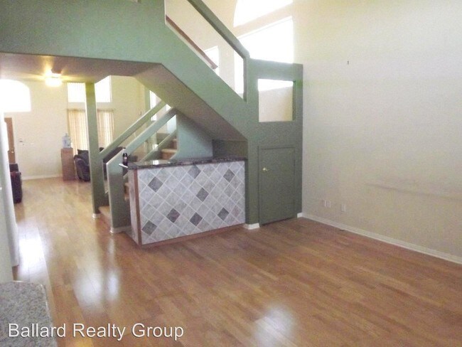 Building Photo - 5 br, 3.5 bath House - 3920 Diamond Ridge St