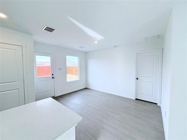 Foto del edificio - 1034 Neyland Dr