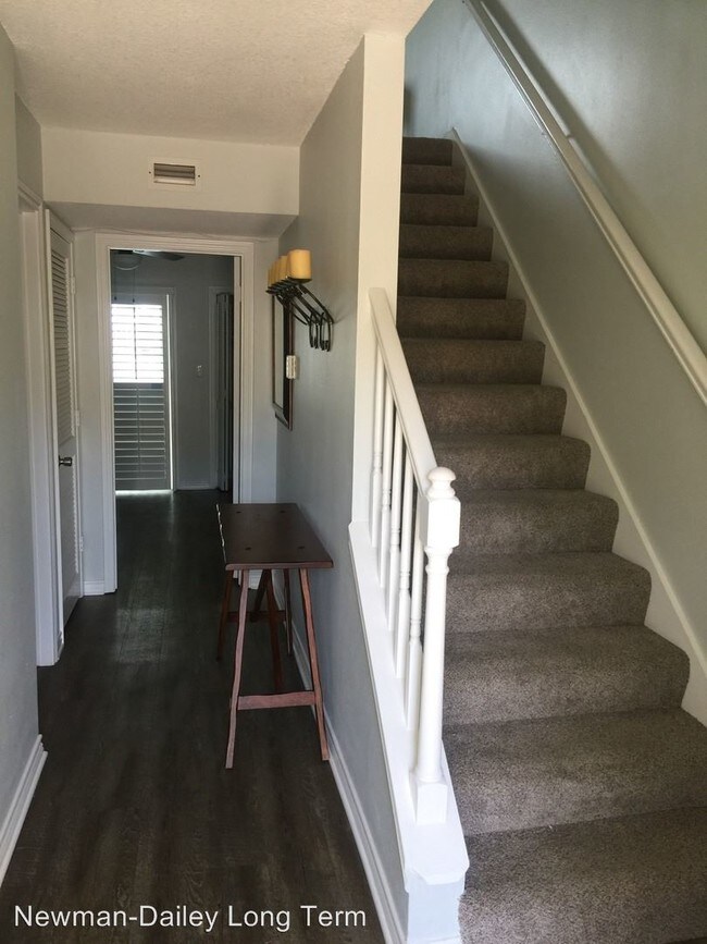 Building Photo - 3 br, 3 bath House - 940 Highway 98 E #56