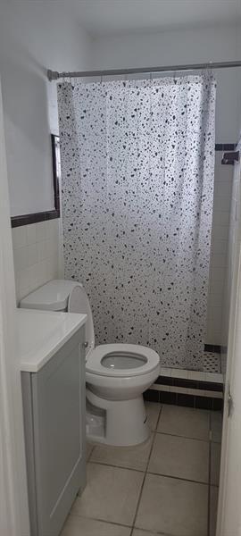 Foto del edificio - 5937 Taft St