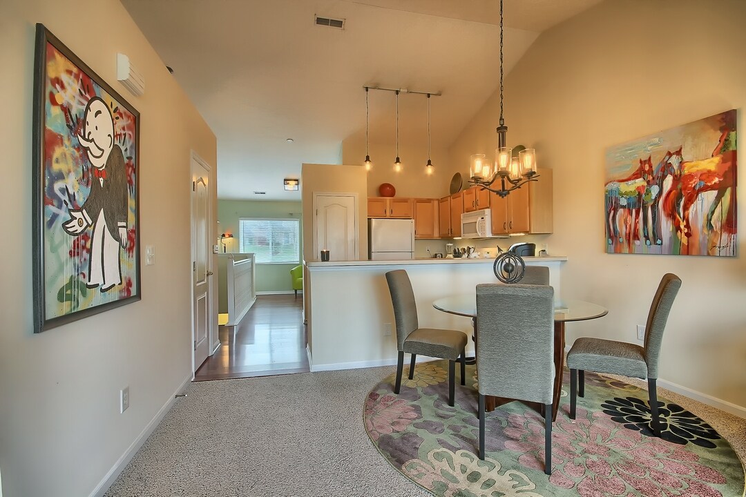 6318 Edgecreek Ln, Columbus, OH 43231 Condo for Rent in Columbus, OH