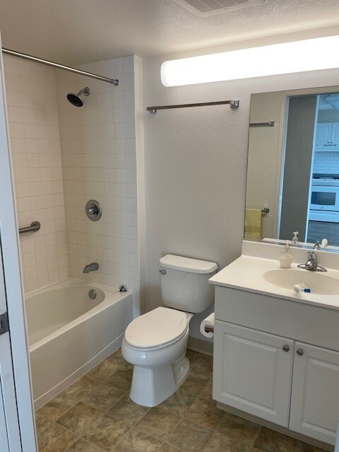 Building Photo - 801 South St