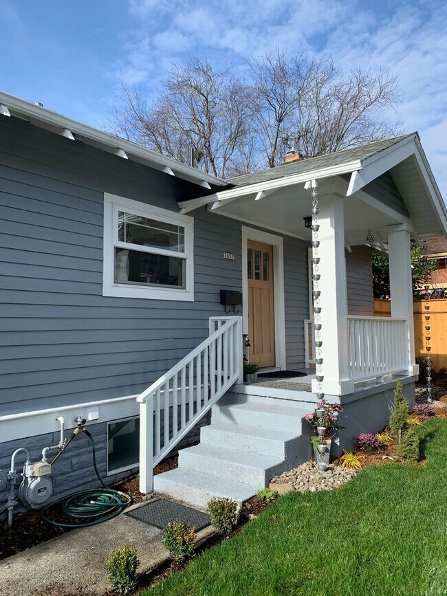 Building Photo - Completely Remodeled Cottage Style Home in...