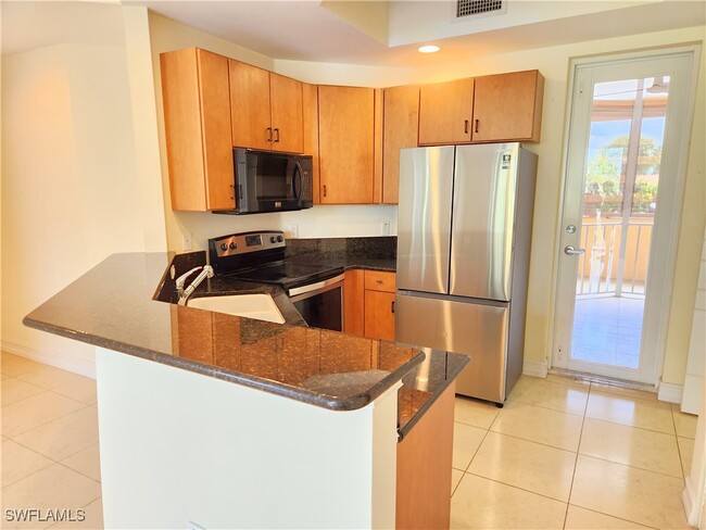 Foto del edificio - 4420 Bonita Beach Walk Dr