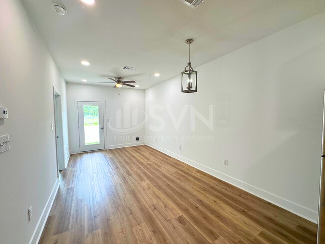 Building Photo - Palmetto Place Apartments