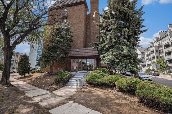 Foto del edificio - 4110 Hale Pkwy