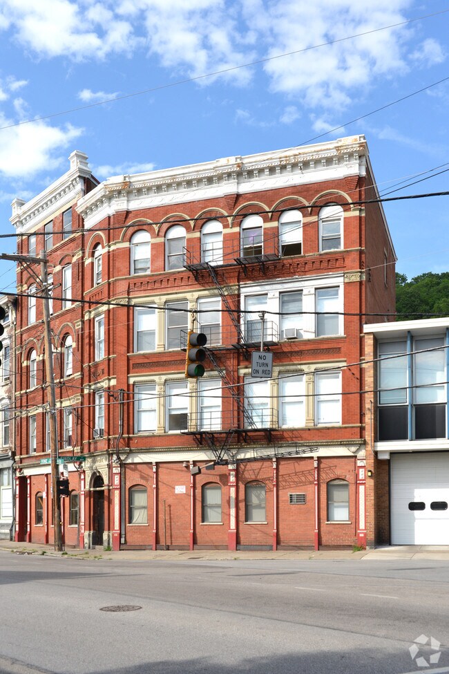 Foto del edificio - 2 E Mcmicken Ave