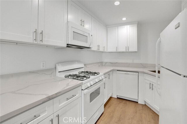 Building Photo - 1117 Linden Ave