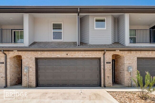 Building Photo - 1228 Sunnyvale Ln