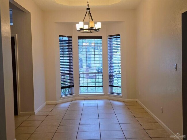 Building Photo - 28 Warbler Ave