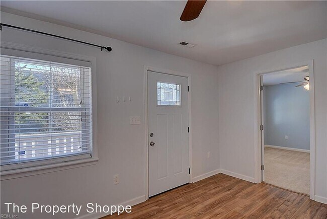 Foto del edificio - 3 br, 2 bath House - 8709 Executive Dr.