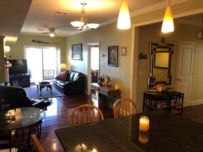 Foto principal - 414 Mt Hope St