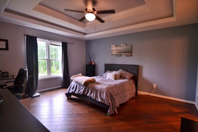 Building Photo - 139 Ridgeline Dr