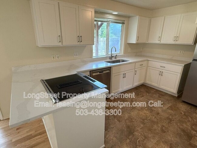 Building Photo - 1634 SW Knollbrook Pl