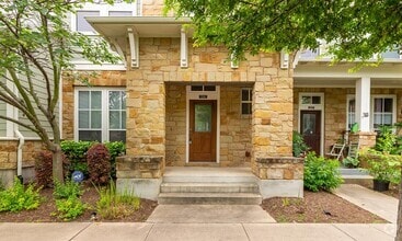 Building Photo - 2241 Zach Scott St