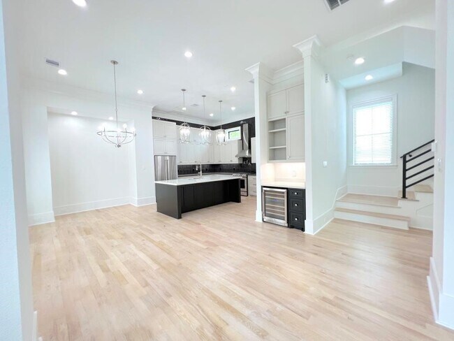 Foto del edificio - 2120 Blalock Rd