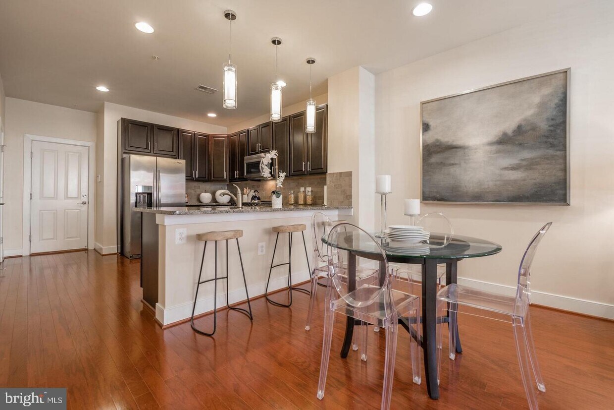 605 E Nelson Ave Unit 101, Alexandria, VA 22301 Condo for Rent in