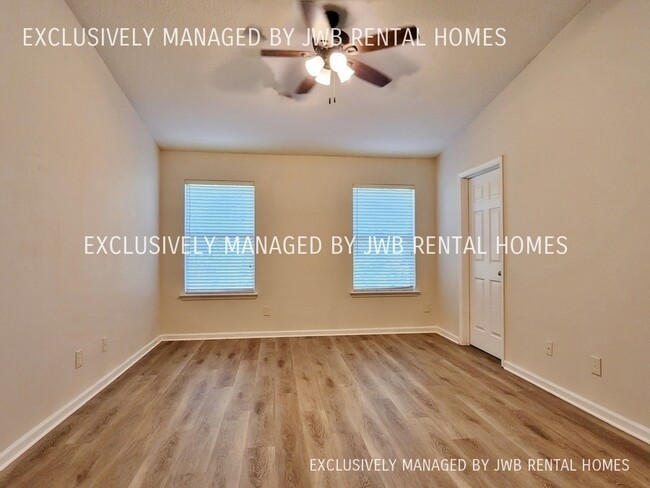 Building Photo - 5717 Parkstone Crossing Dr