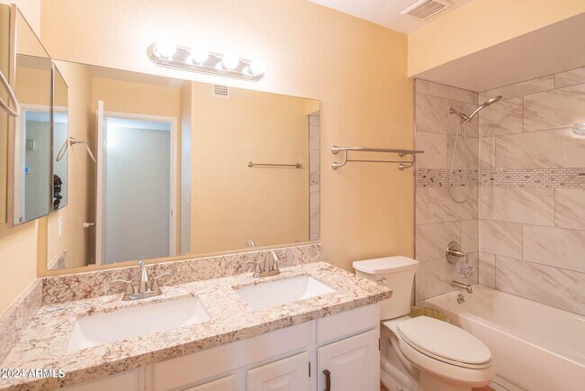 Foto del edificio - 5333 E Hearn Rd