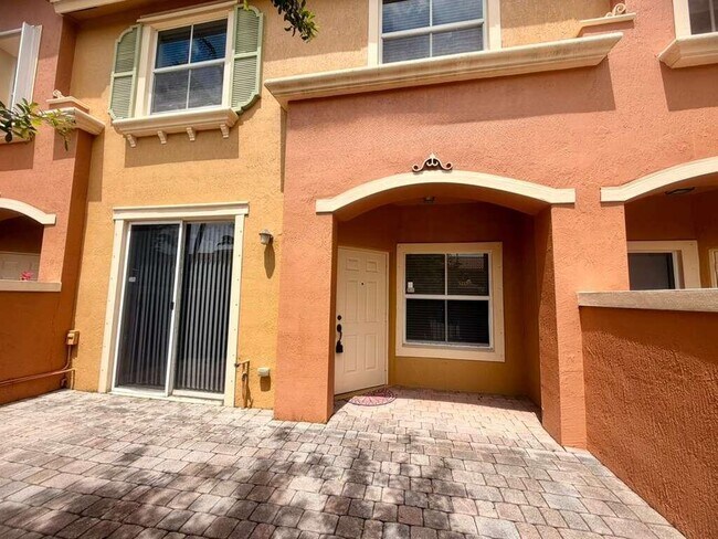 Foto del edificio - 14363 SW 11th St